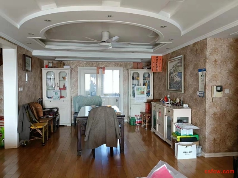 常福名苑精装好房4房/2厅/3卫朝南210平米338万