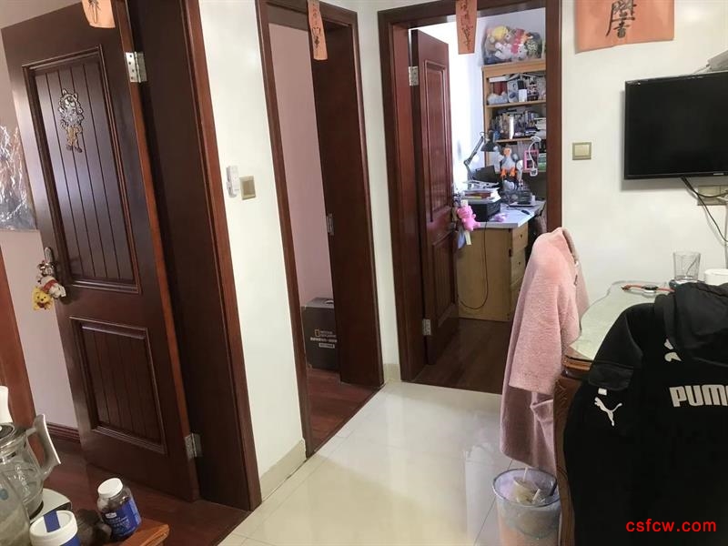 五星五区精装好房2房/2厅/1卫朝南73平米145万