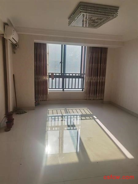 东南悦城毛坯好房2房/2厅/2卫朝南60平米46万