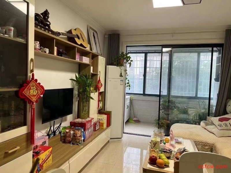 莲花新村精装好房2房/2厅/1卫朝南71平米128万