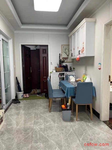 中南御锦城精装好房2房/2厅/1卫朝南80平米128万