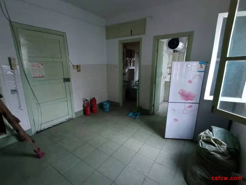 报慈南村简装好房3房/2厅/1卫朝南60平米75万