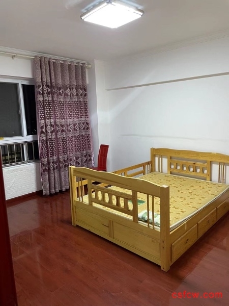 五星六区简装好房3房/2厅/2卫朝南69平米143万