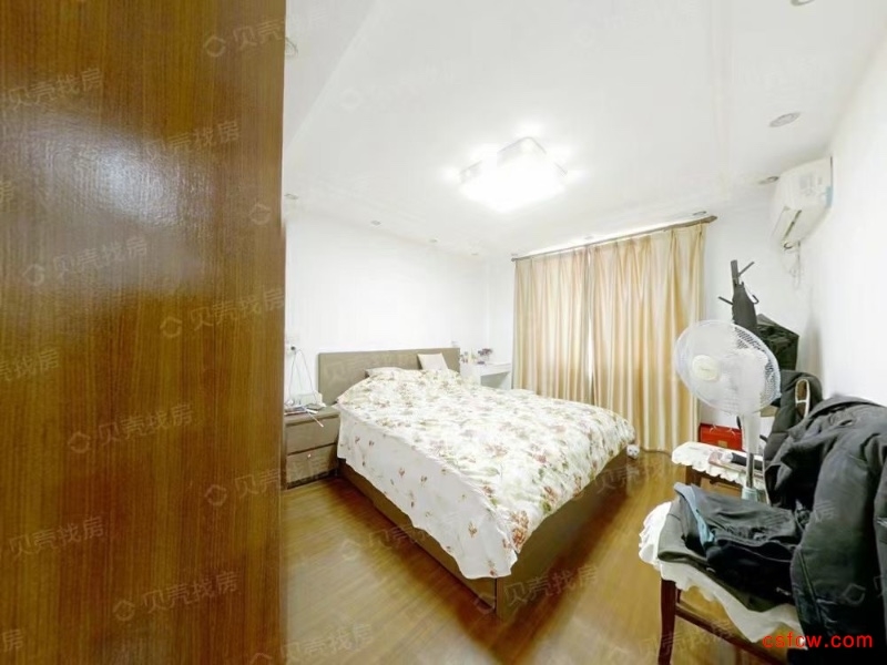 五星四区精装好房2房/2厅/1卫朝南74平米162万