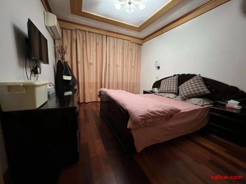 五星三区简装好房2房/2厅/1卫朝南71平米113万