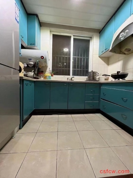 外菱塘简装好房2房/2厅/1卫朝南53.5平米78万