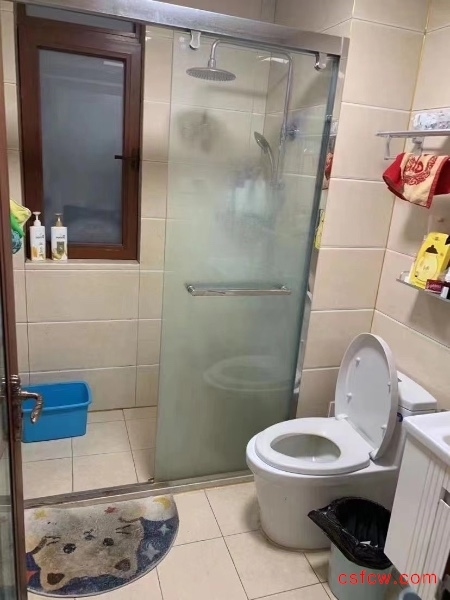 琴湖壹号精装好房2房/2厅/1卫朝南80平米125万