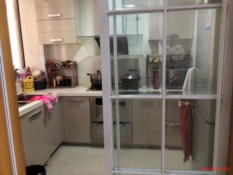 明日星城第五园精装好房2房/2厅/1卫朝南95平米136万