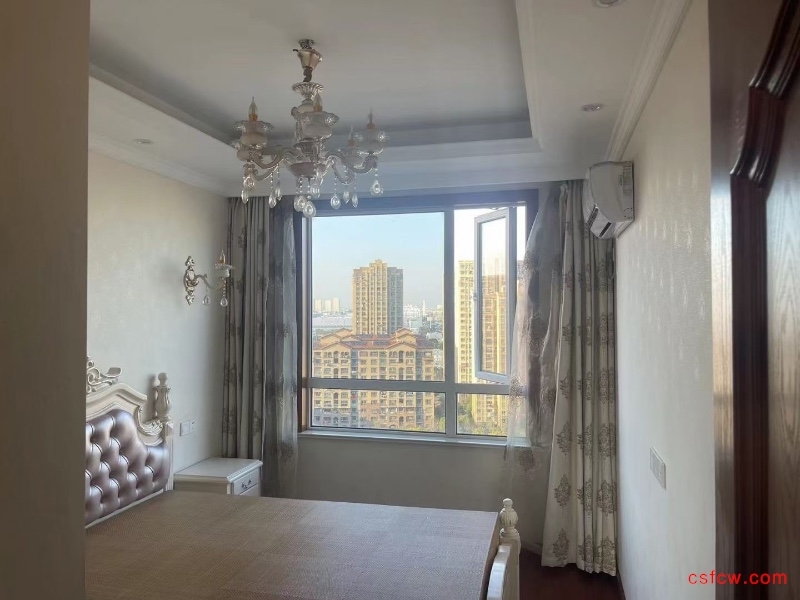 威尼斯西区精装好房3房/2厅/2卫朝南129平米150万