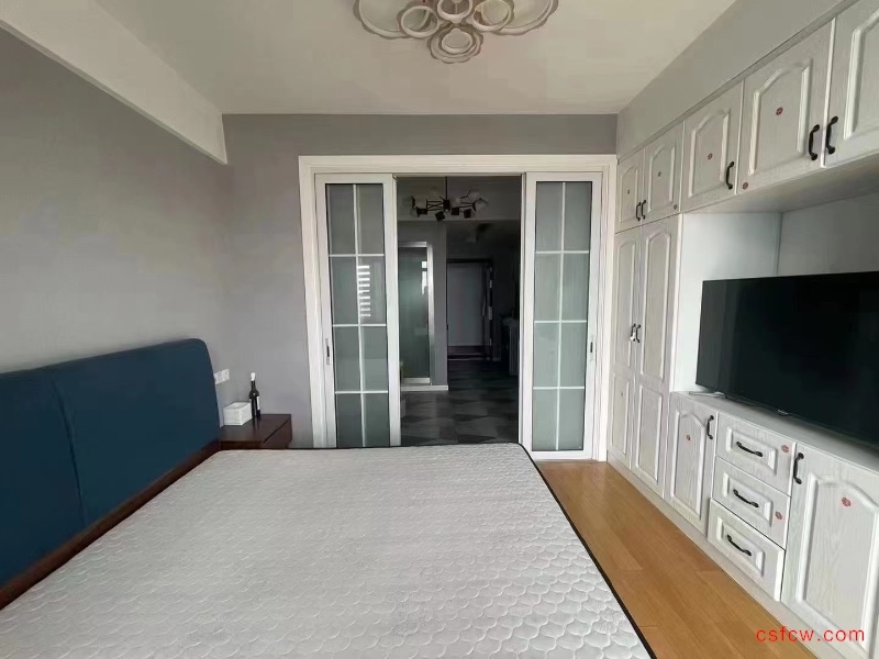 虞园新村精装好房2房/1厅/1卫朝南68平米130万