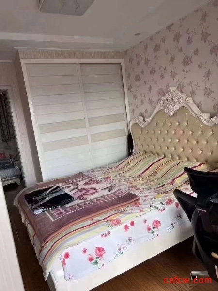 信一隆庭精装好房2房/2厅/1卫朝南96平米149万