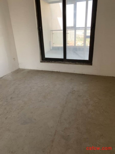 单价1.8万！衡泰国际花园空中别墅223送70平毛坯5房有实验名额418万