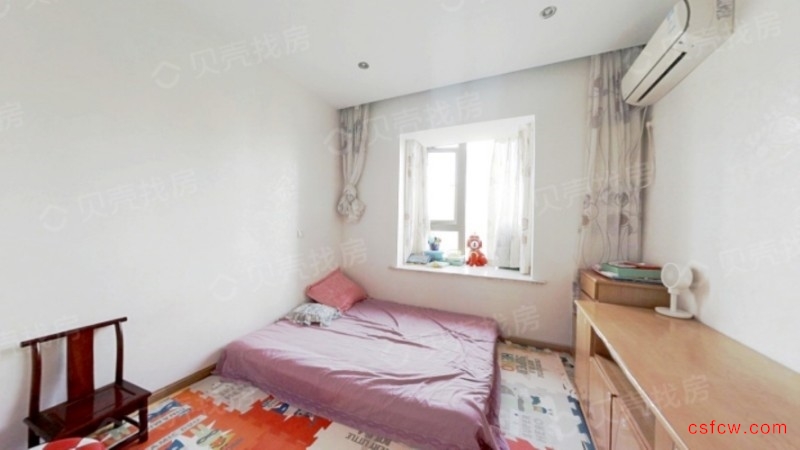 世茂三期170平准4房带双阳台楼层极好精装修有名额289万