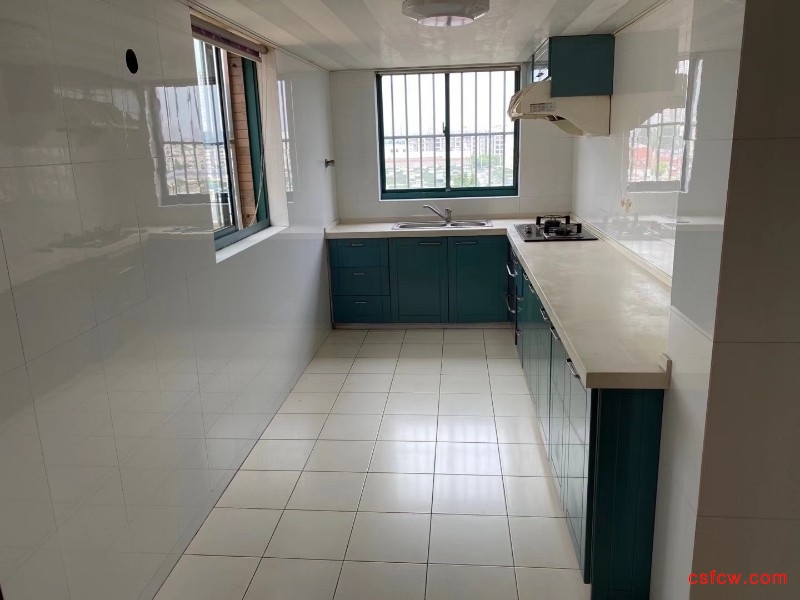 实验小学有名额！明珠佳苑电梯洋房顶带阁实用220平精装6房带露台车库