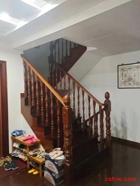 紫金豪园1-2叠加260平自住精装保养好带院子有车库450万