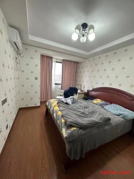 港龙香江华庭精装好房2房/2厅/1卫朝南82平米100万