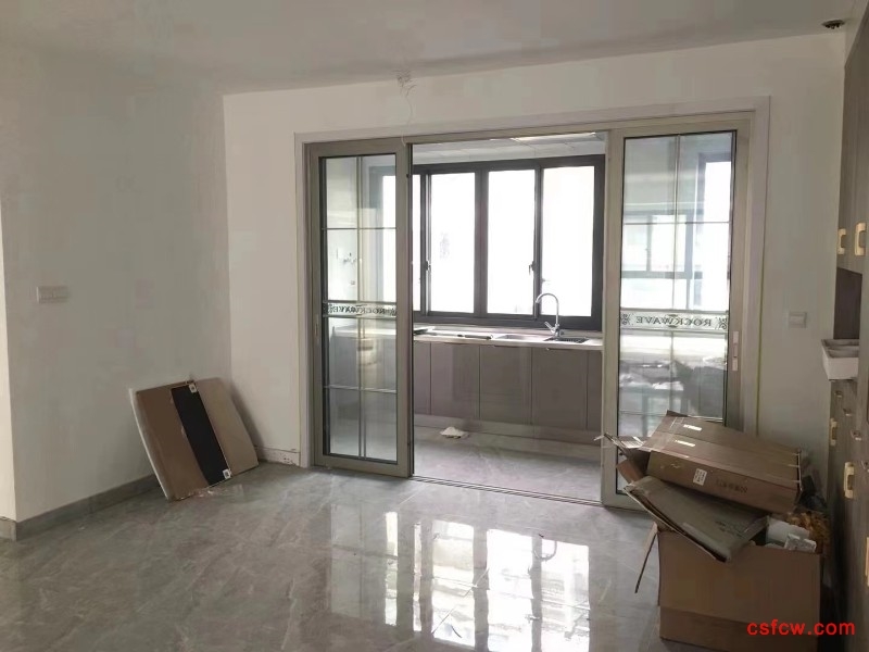 元丰园简装好房3房/2厅/2卫朝南121平米220万