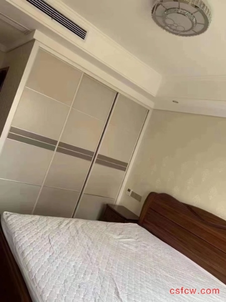 滨江铂郡花园精装好房3房/2厅/2卫朝南115平米123万