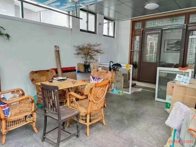 琴湖新村简装好房4房/2厅/2卫朝南248平米518万