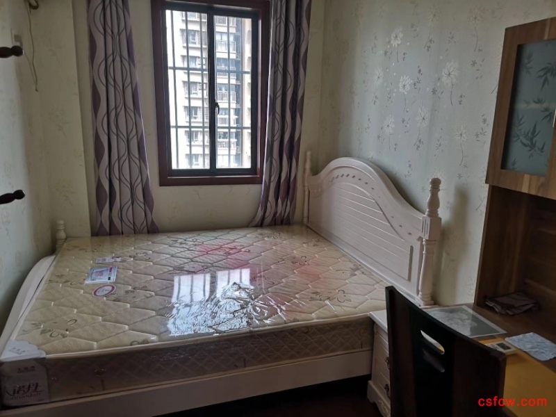 城市花园精装好房1房/1厅/1卫朝南44平米98万