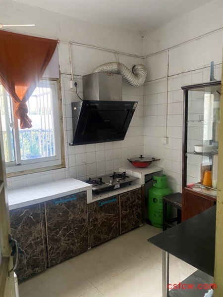 五星四区简装好房2房/2厅/1卫朝南67平米140万