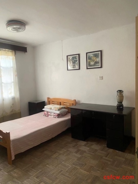 五星六区简装好房3房/2厅/1卫朝南92平米162万