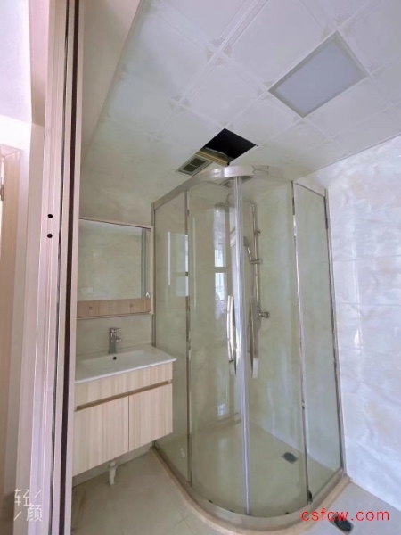 五星六区精装好房3房/2厅/1卫朝南93平米170万