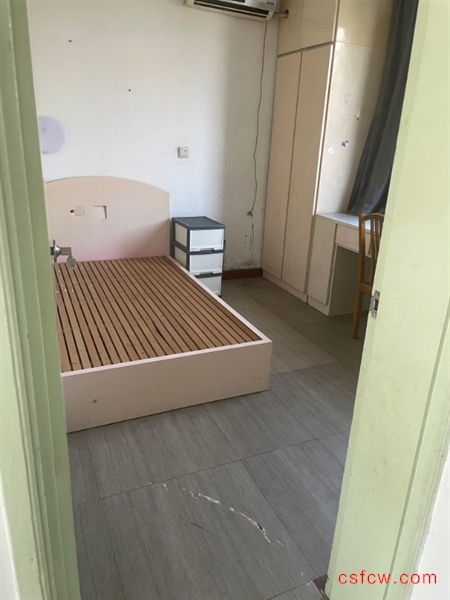 招商城锦城小区简装好房3房/2厅/1卫朝南94平米96万