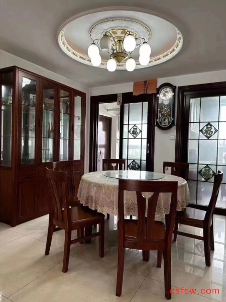 城市之光豪装好房4房/2厅/2卫朝南170平米188万