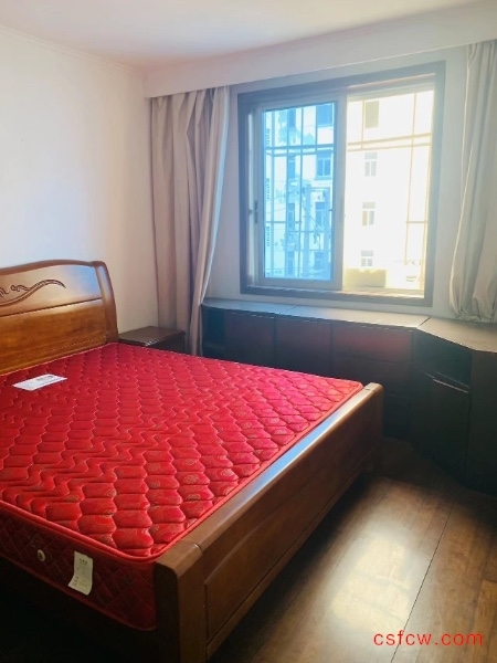 虞园新村简装好房2房/2厅/1卫朝南60平米1300元/月