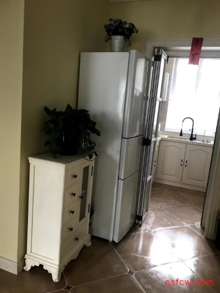 漕泾四区精装好房2房/2厅/1卫朝南70平米1400元/月