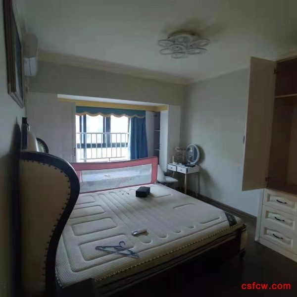 新城虞悦豪庭精装好房3房/2厅/1卫朝南88平米2500元/月