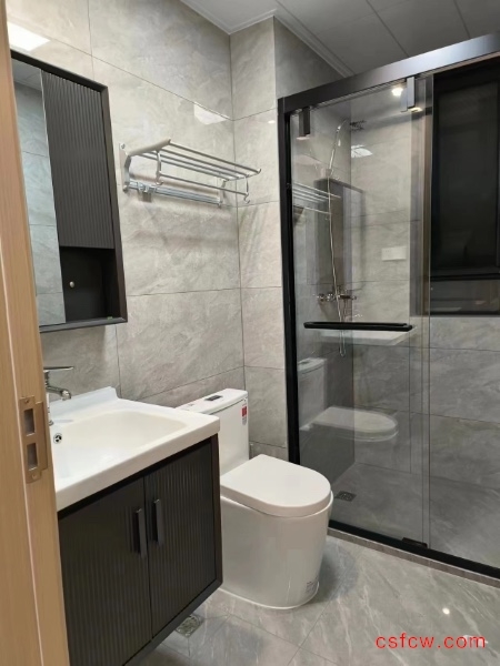 仁恒河滨花园精装好房3房/2厅/2卫朝南106平米280万