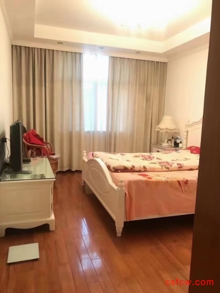 八仙桥东精装好房2房/2厅/1卫朝南69平米72万