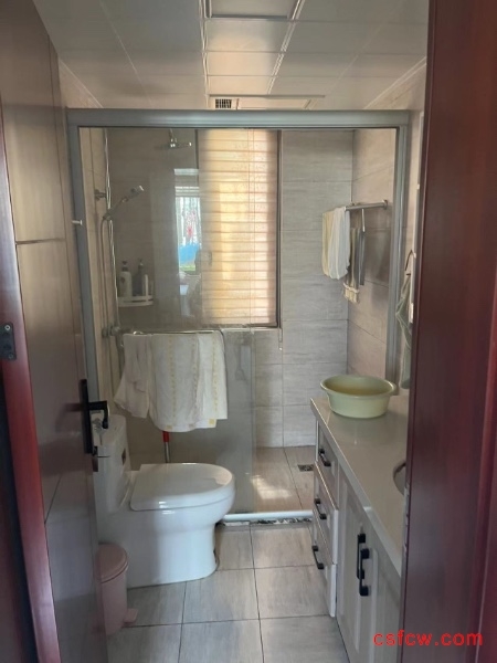 虞园新村精装好房2房/2厅/1卫朝南59平米136万