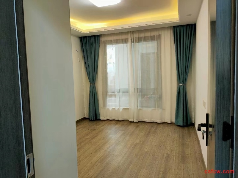 张家宅基精装好房2房/2厅/2卫朝南68平米110万