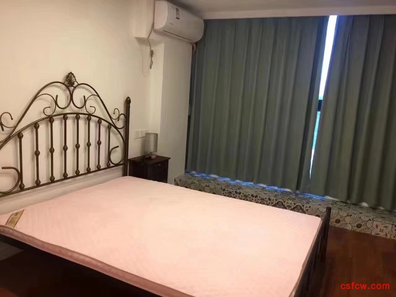 隆盈广场精装好房2房/2厅/1卫朝南55平米54万