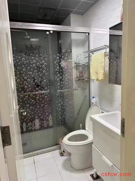 琴枫苑，112平，精装，3房，有名额，160万