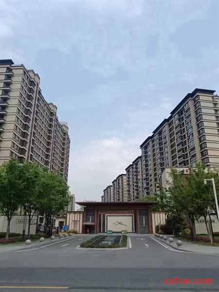 金融街金悦融庭，125平，精装，带车位，270万