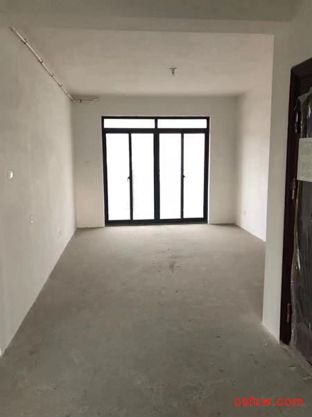 金山苑4跃5带阁楼，带汽车库，200万