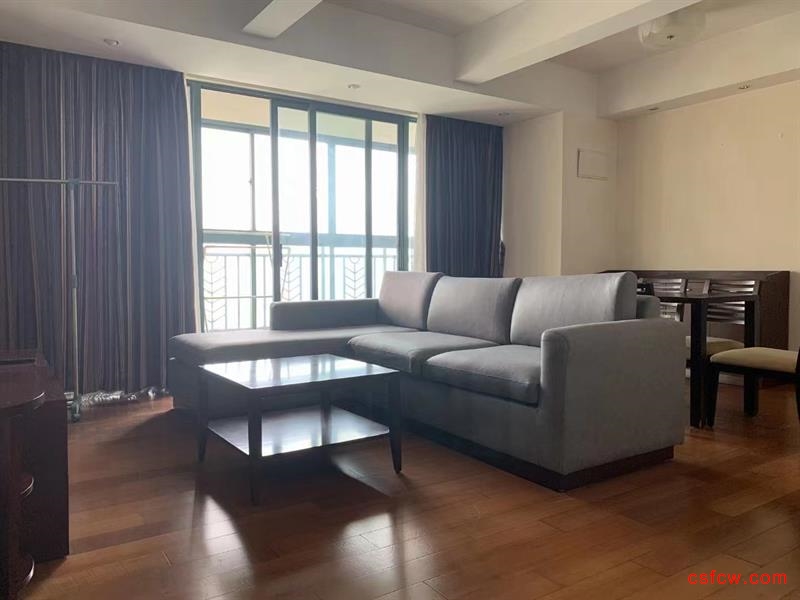 中江凯悦，126平，精装，146万