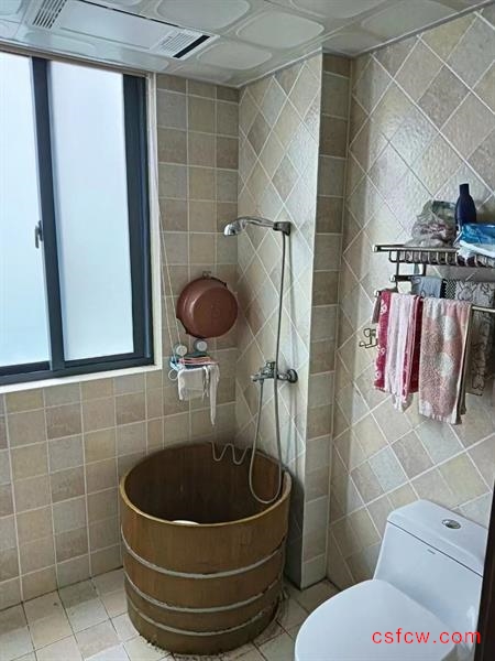 福甸家园精装好房2房/2厅/1卫朝南80平米2800元/月