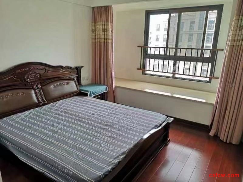 新城虞悦豪庭精装好房3房/2厅/2卫朝南120平米3200元/月