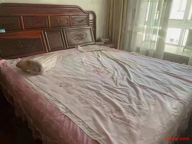 锦湖花园精装好房2房/1厅/1卫朝南80平米2100元/月