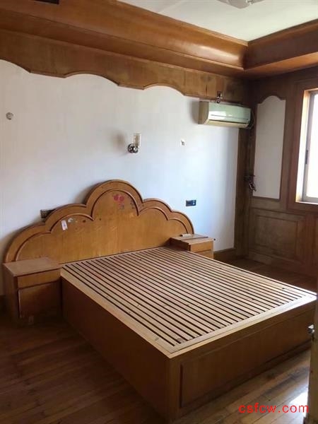 明珠小区简装好房2房/1厅/1卫朝南71平米1400元/月