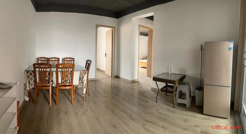 漕泾一区简装好房3房/1厅/1卫朝南80平米2100元/月