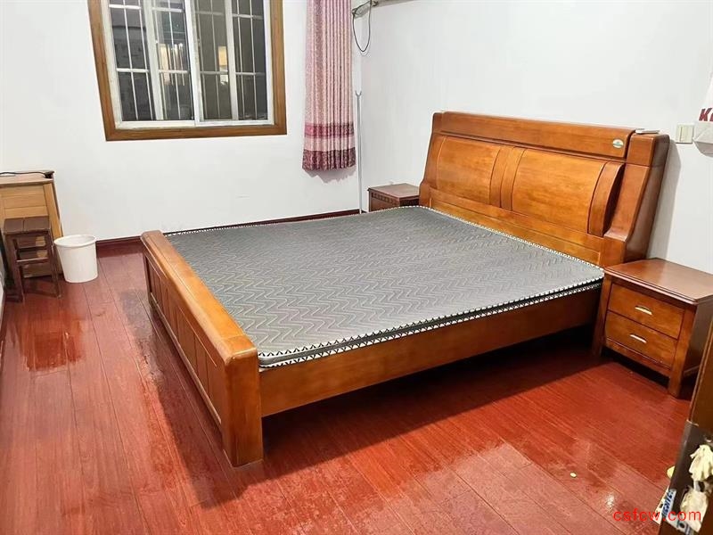 五星一区精装好房2房/1厅/1卫朝南62平米1700元/月