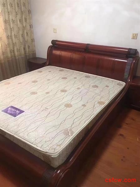 五星三区精装好房3房/1厅/1卫朝南74平米2000元/月