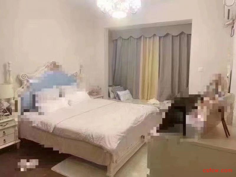 万科公望精装好房4房/2厅/2卫朝南138平米265万