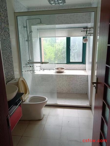 明日星洲精装好房3房/2厅/2卫朝南130平米3000元/月